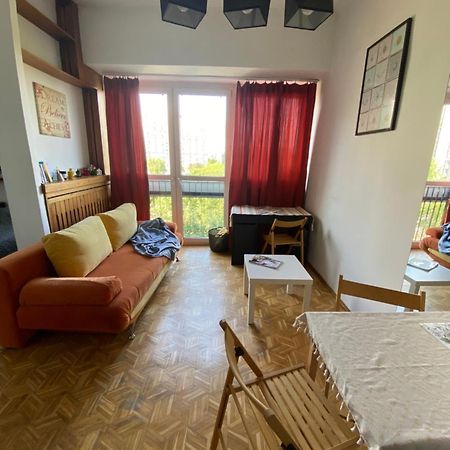 Ohmyhome - Sunny Apartment In City Center Βαρσοβία Εξωτερικό φωτογραφία