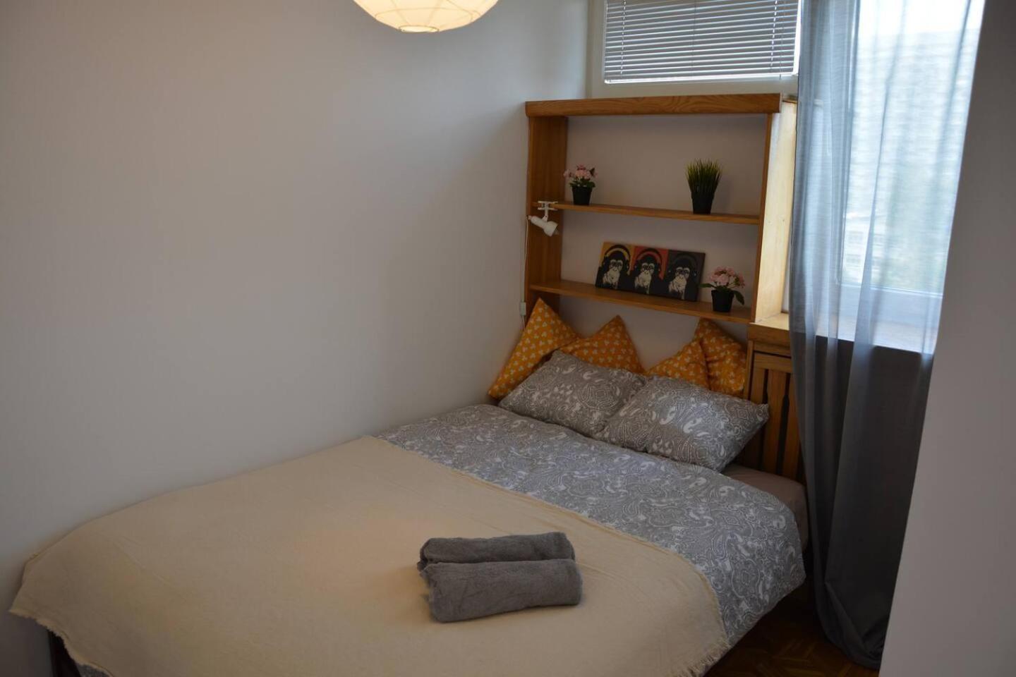 Ohmyhome - Sunny Apartment In City Center Βαρσοβία Εξωτερικό φωτογραφία